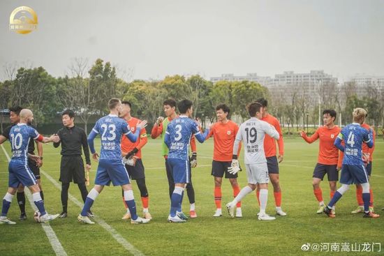 《一条狗的回家路》发布特辑 采访真实“狗民” 2019-01-23 由美国哥伦比亚影业公司出品的好莱坞感动冒险钜制《一条狗的回家路》一经上映就获得无数好评,被观众称赞“感动”、“年度必看”、“温情治愈”。
