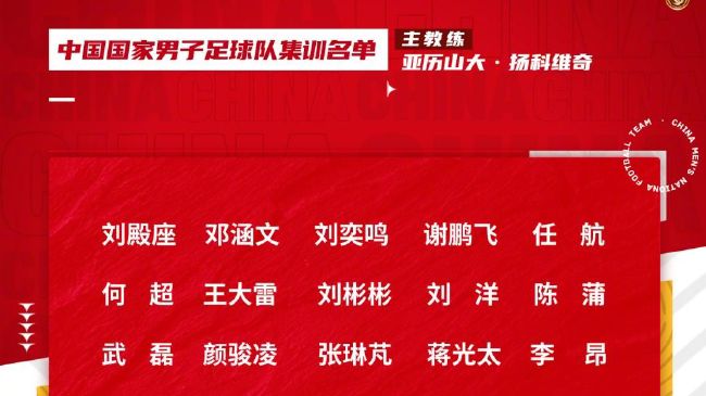 霉霉泰勒·斯威夫特身着爆乳黑丝透视装献唱，身材气场不输超模，中国超模何穗、奚梦瑶绽放伦敦。