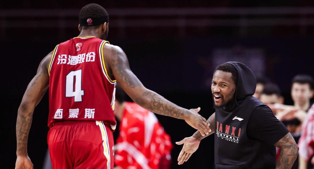 这正是电影服装的魔力所在——它们不仅可以成为时尚的风向标,更是一种叙事的语言,无声地塑造着我们对人物、对时代、对故事的理解。
