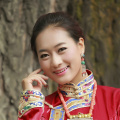 有趣的是，几位“老男人”在现 《分歧者》柏林首映 伍德蕾深V礼服惊艳似女神 2014-04-02 当地时间4月1日，德国柏林，电影《分歧者》举行首映礼，导演尼尔·博格携主演谢林·伍德蕾、提奥·詹姆斯出席。