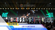 上述备受瞩目的影片将陆续登上大银幕，它们能否凭借各自的优势，突破观众日益挑剔的眼光，掀起新一轮的观影热潮，值得期待。